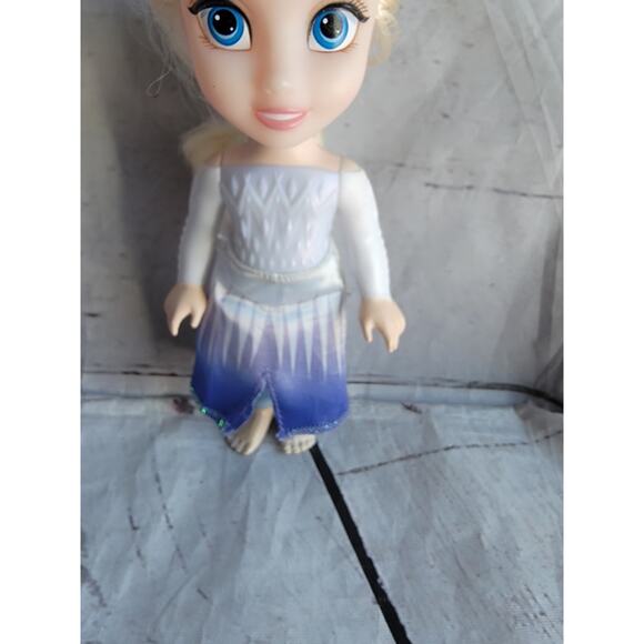 Disney Princess Petite Elsa Frozen 6in Doll Jakks Pacific - Picture 2 of 7